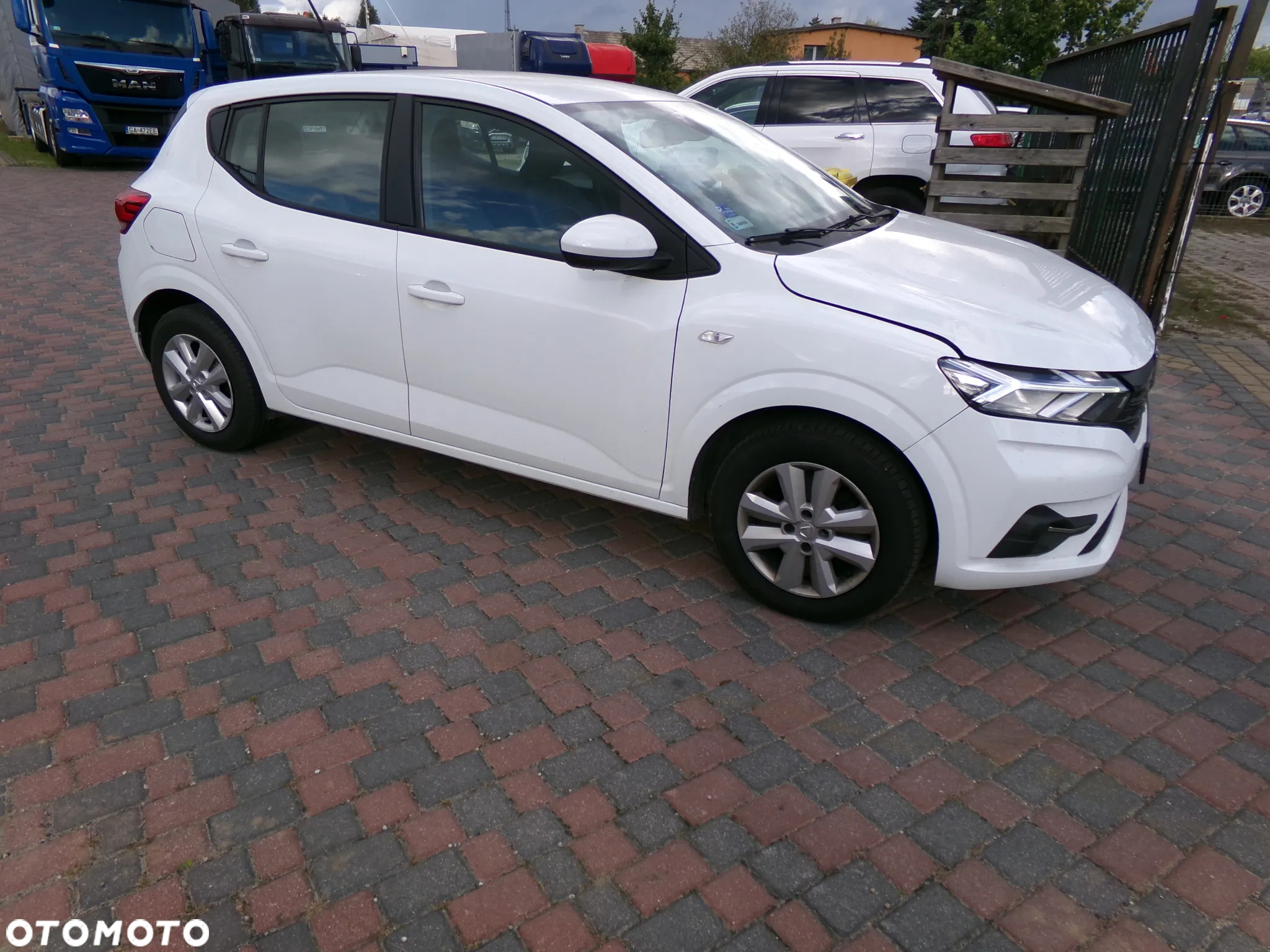 Dacia Sandero - 3