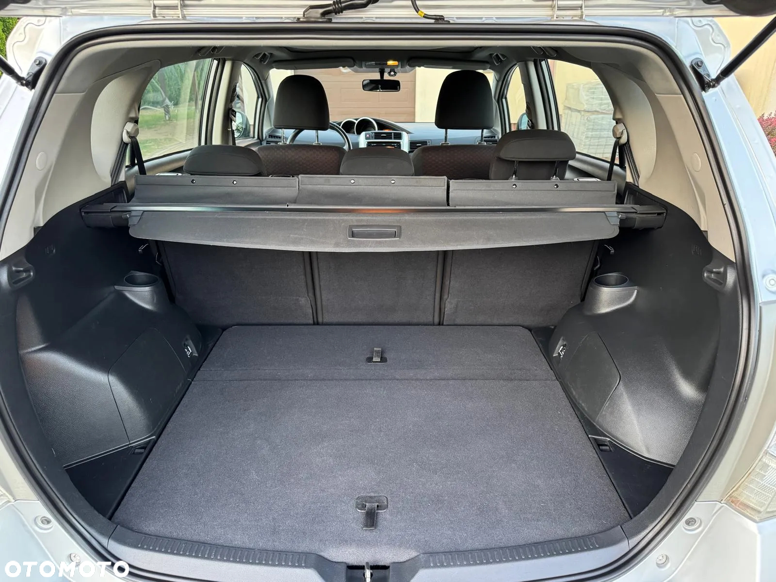 Toyota Verso 2.0 D-4D Premium - 29