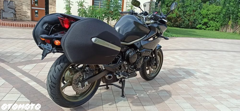 Yamaha XJ - 12