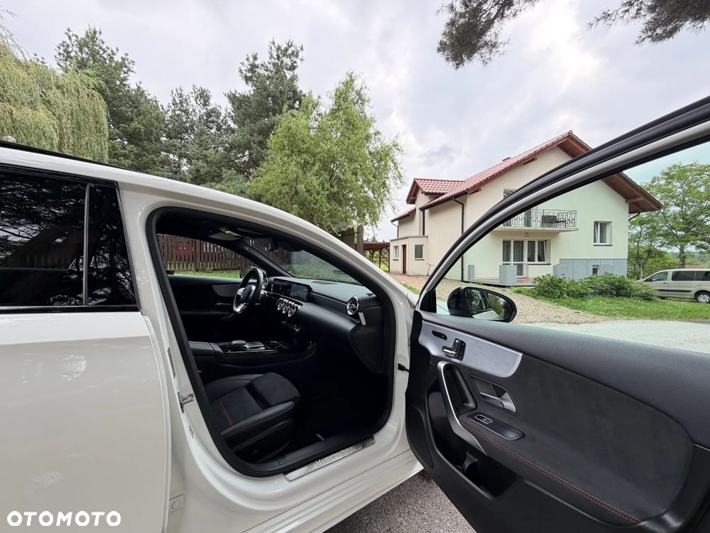 Mercedes-Benz Klasa A 200 AMG Line 7G-DCT - 25