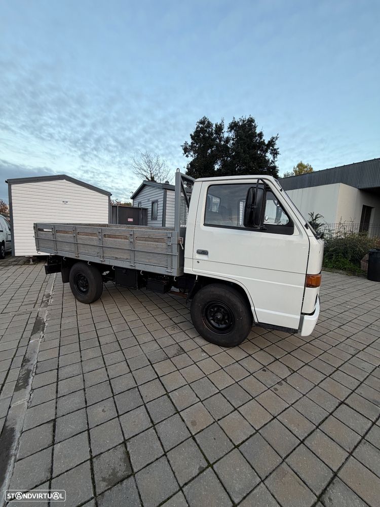 Isuzu NKR 2.8 DIESEL 3 LUGARES COM CAIXA ABERTA - 9