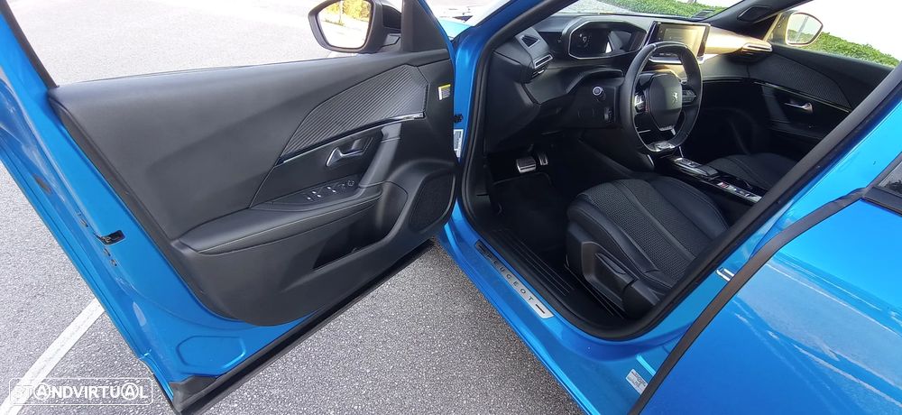 Peugeot e-2008 50 kWh GT Line - 15