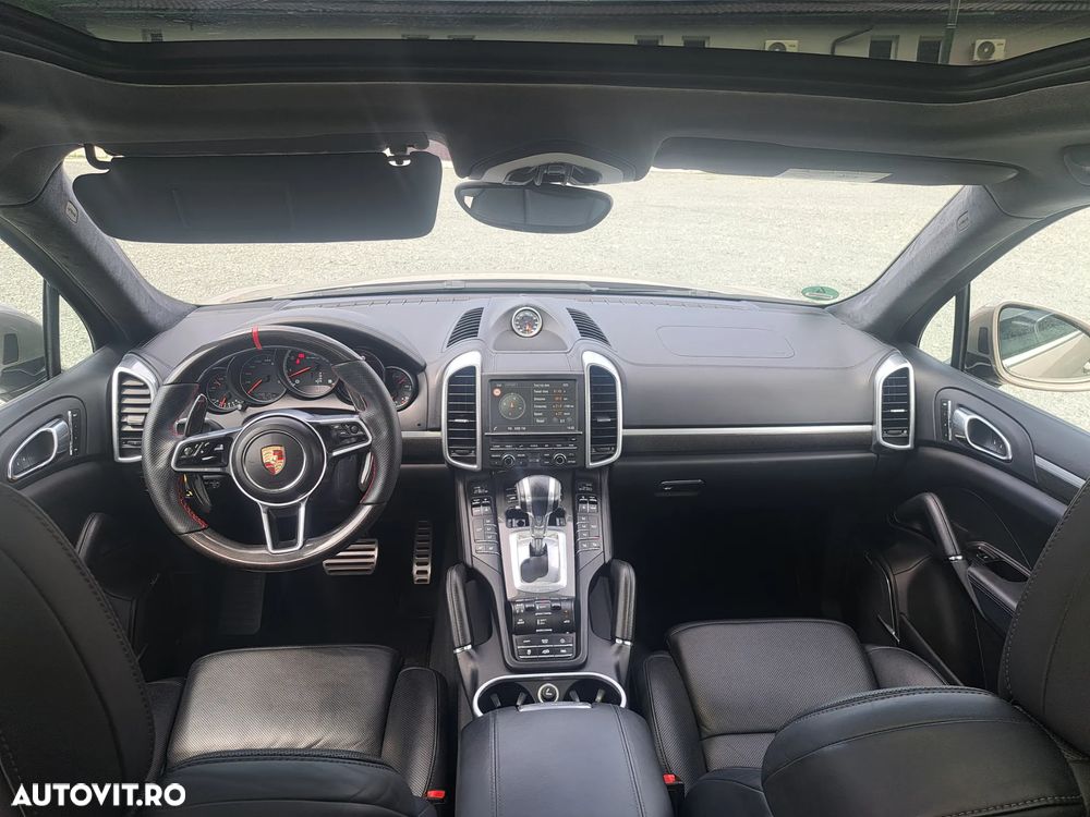Porsche Cayenne Turbo S Tiptronic S - 11