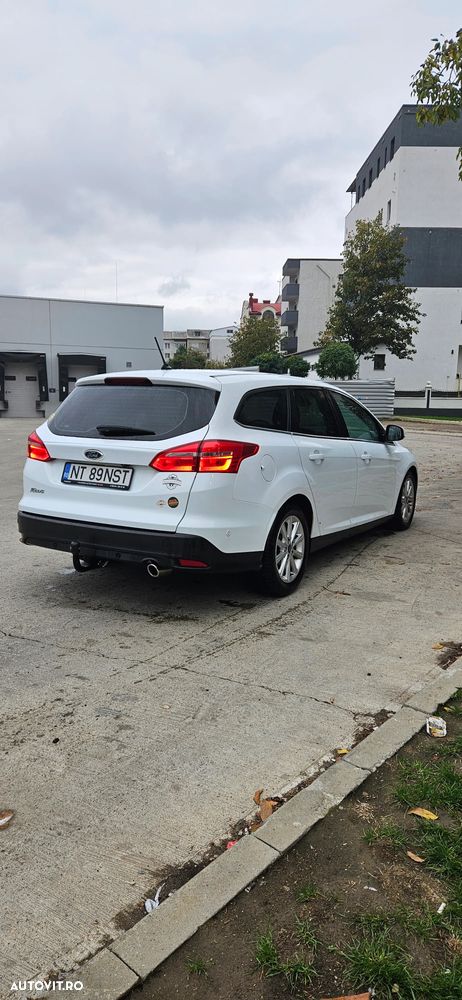 Ford Focus - 23