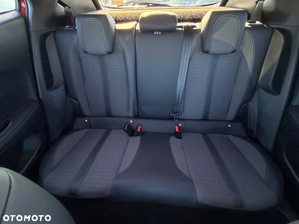 Peugeot 2008 PureTech 130 EAT8 Allure - 30