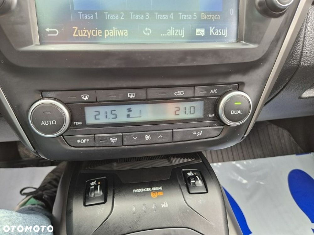 Toyota Avensis - 34