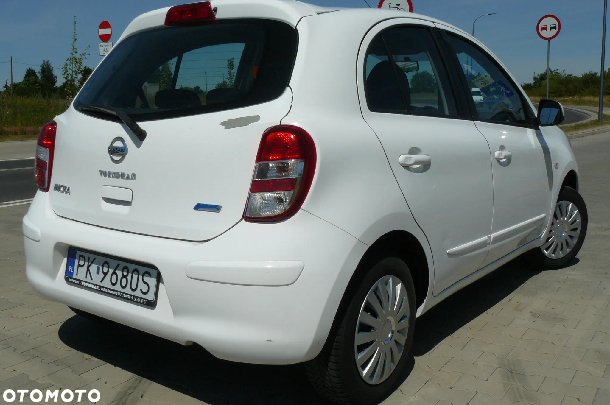 Nissan Micra - 10