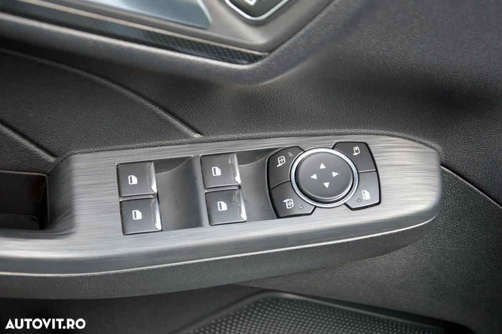 Ford Kuga 1.5 EcoBlue Aut. ST-LINE - 38