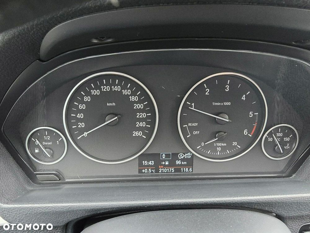 BMW Seria 3 318d - 13