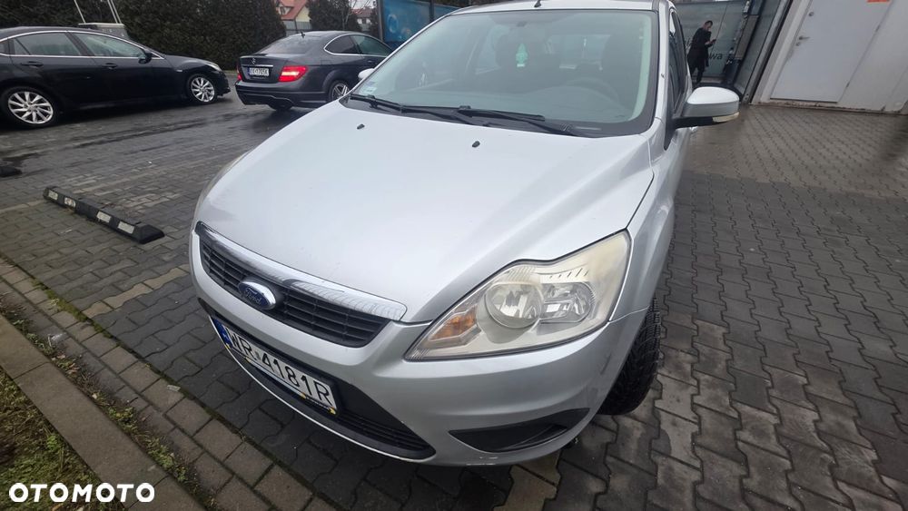 Ford Focus 1.6 Ambiente - 1