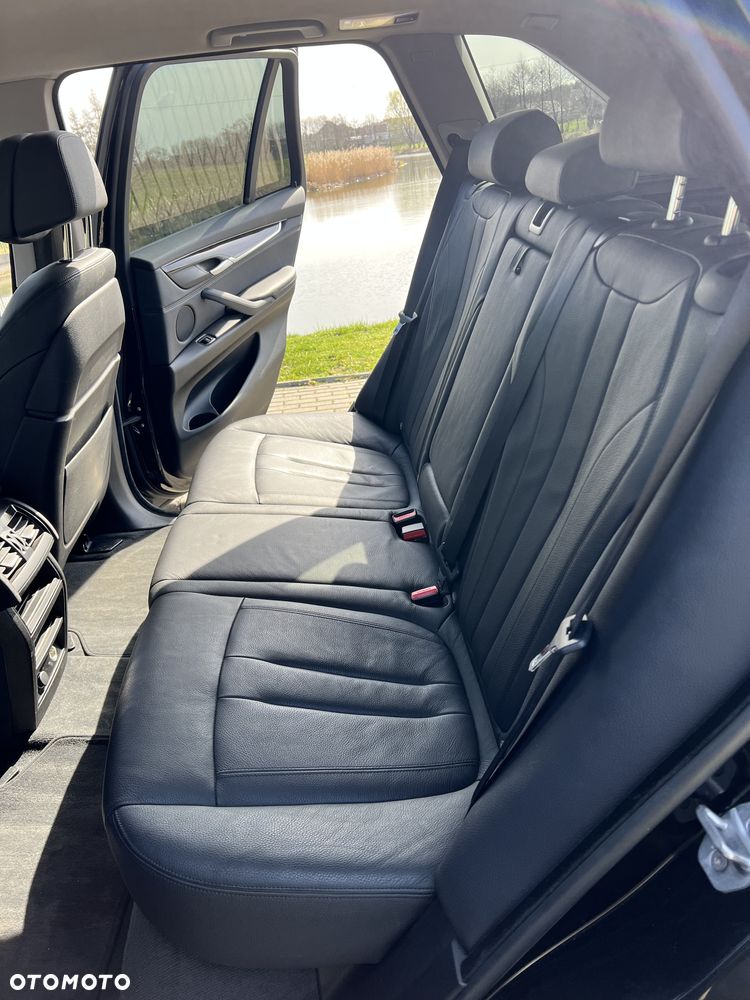 BMW X5 xDrive40d - 17