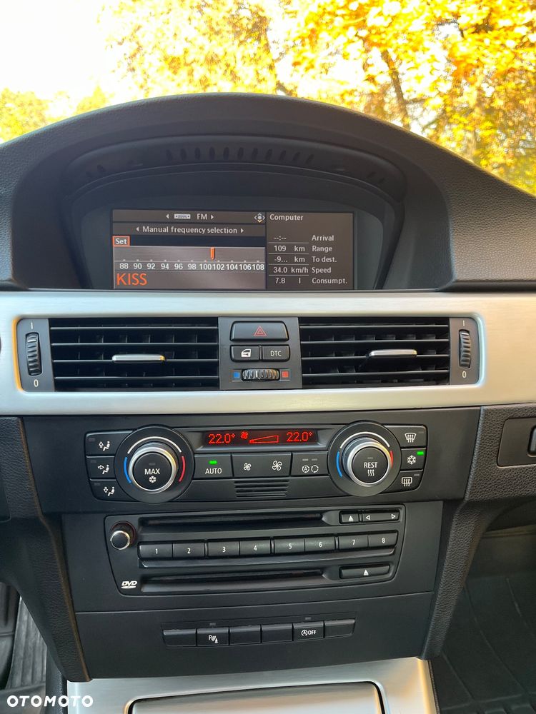 BMW Seria 3 318d - 11