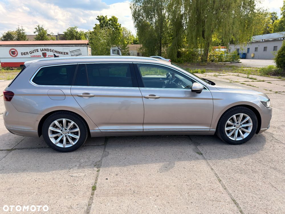 Volkswagen Passat 2.0 TDI SCR DSG 4Motion Business - 10
