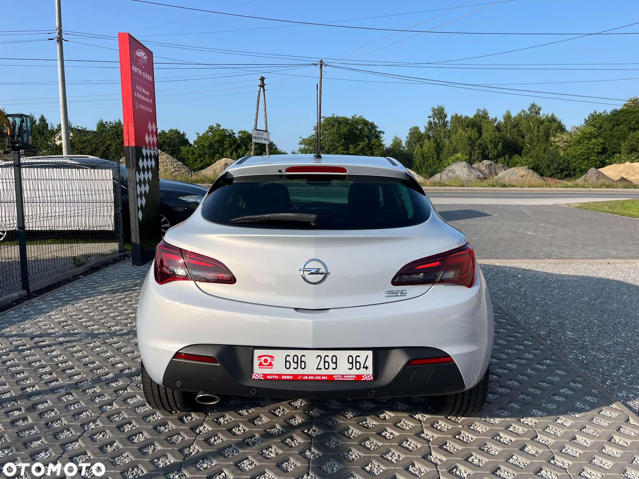 Opel Astra GTC 1.4 Turbo - 9