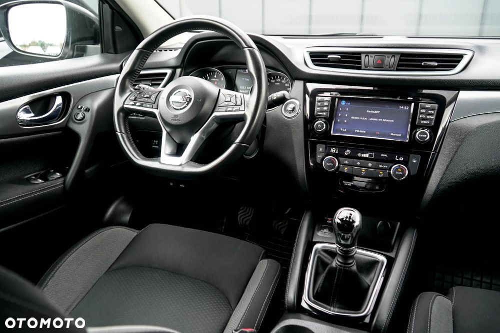 Nissan Qashqai 1.2 DIG-T Tekna EU6 - 16