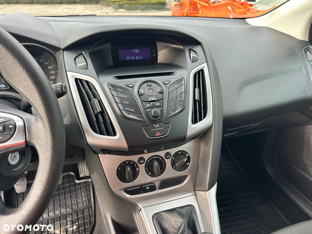 Ford Focus 1.6 Ambiente Start - 26