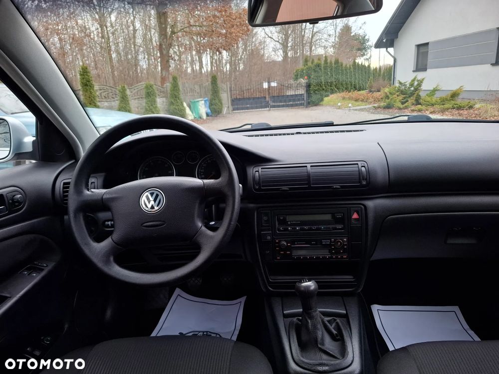 Volkswagen Passat - 14