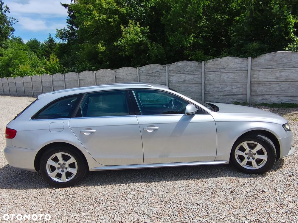 Audi A4 Avant - 13