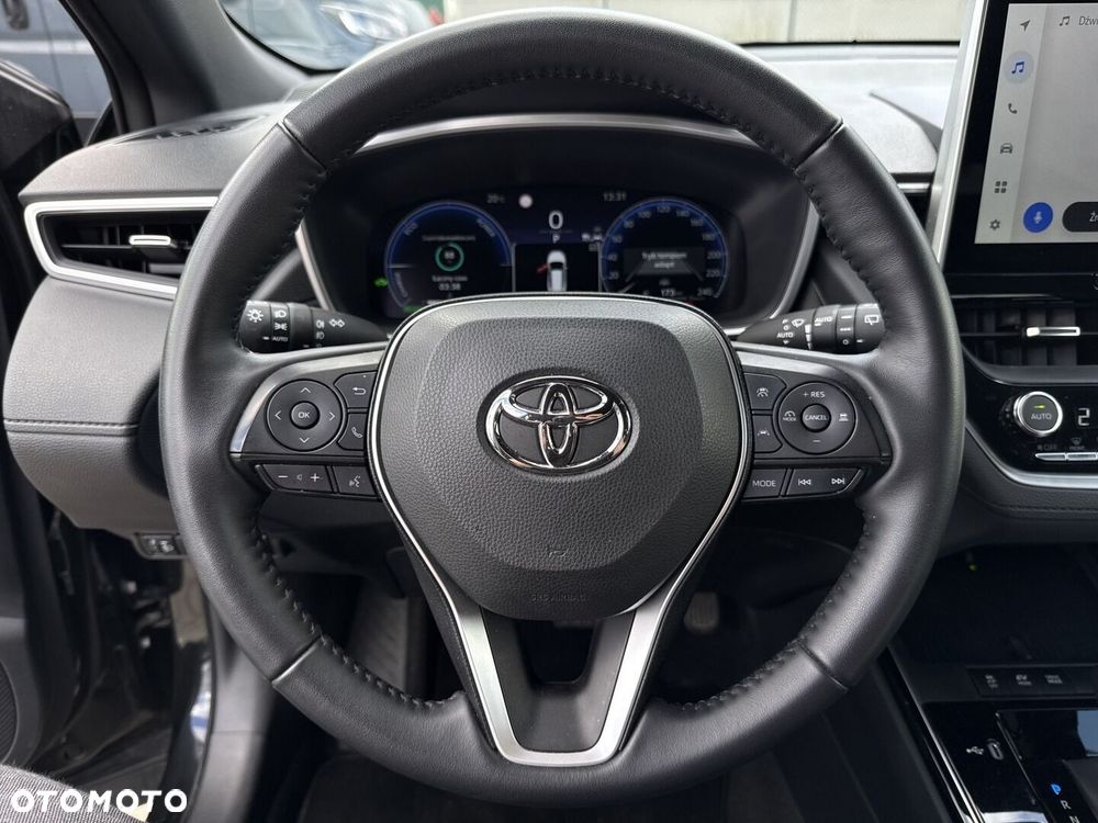 Toyota Corolla Cross - 15