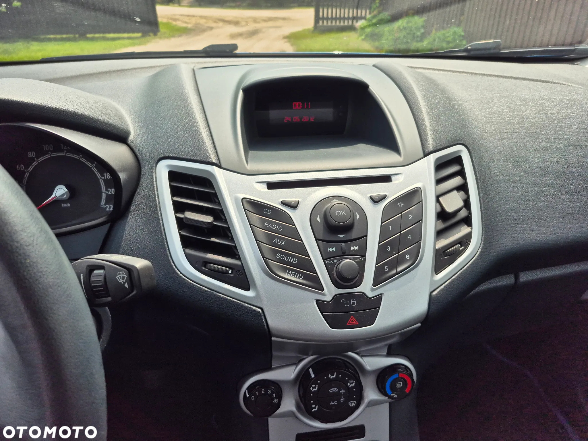 Ford Fiesta 1.25 Trend - 25