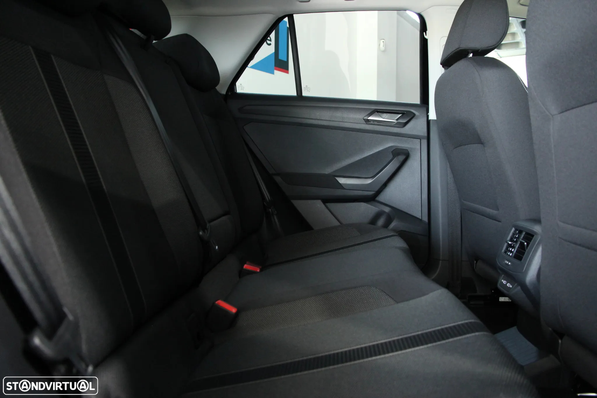 VW T-Roc 1.0 TSI Urban - 21