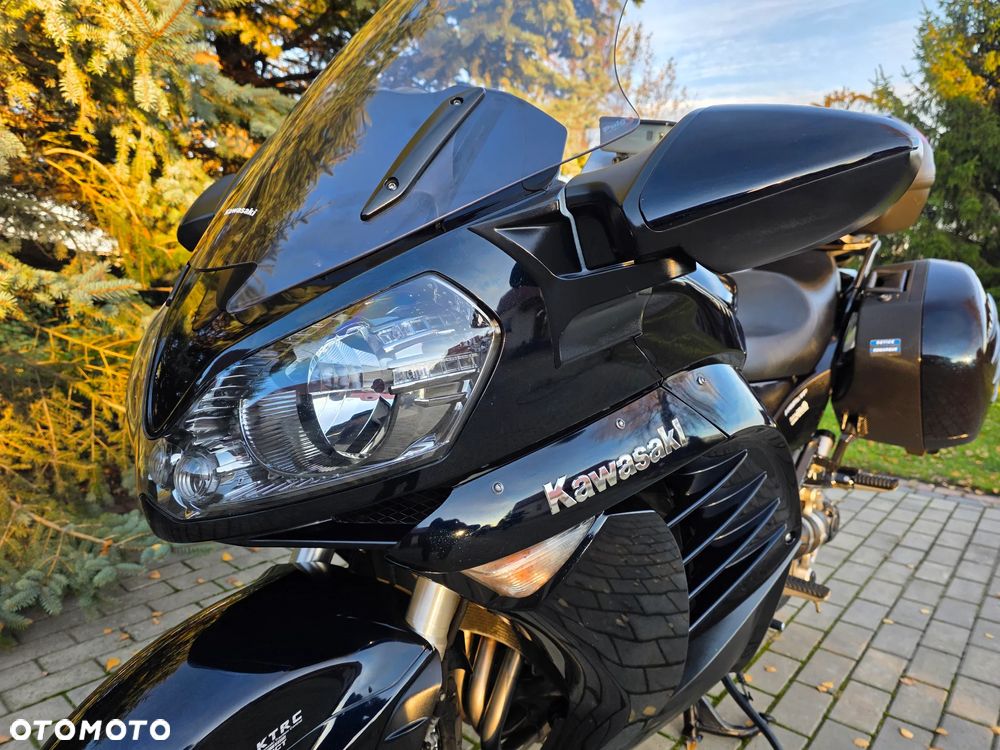Kawasaki GTR - 3