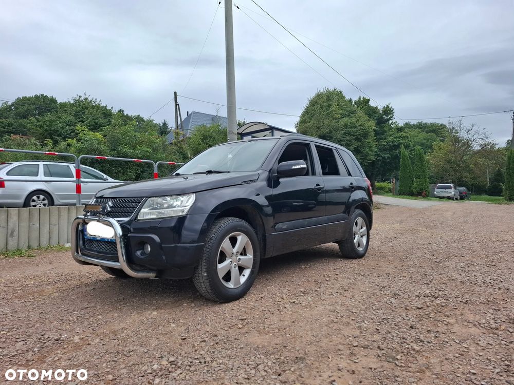 Suzuki Grand Vitara 2.4 De Luxe - 2