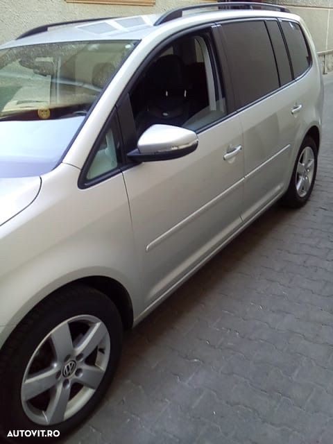 Volkswagen Touran 1.4 TSI Highline - 8