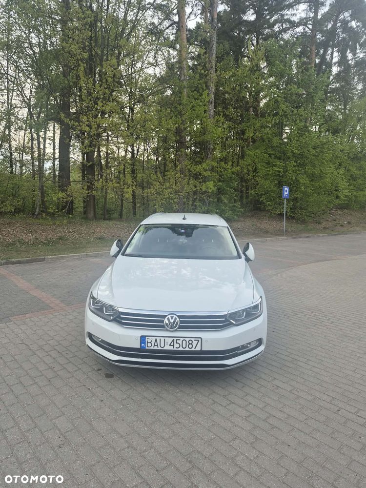 Volkswagen Passat 2.0 TDI (BlueMotion Technology) Highline - 11