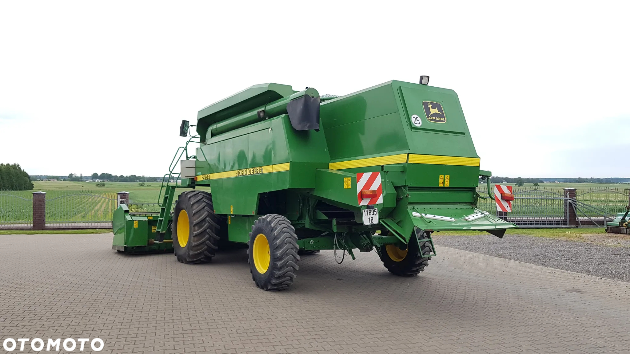 John Deere 2254 - 36