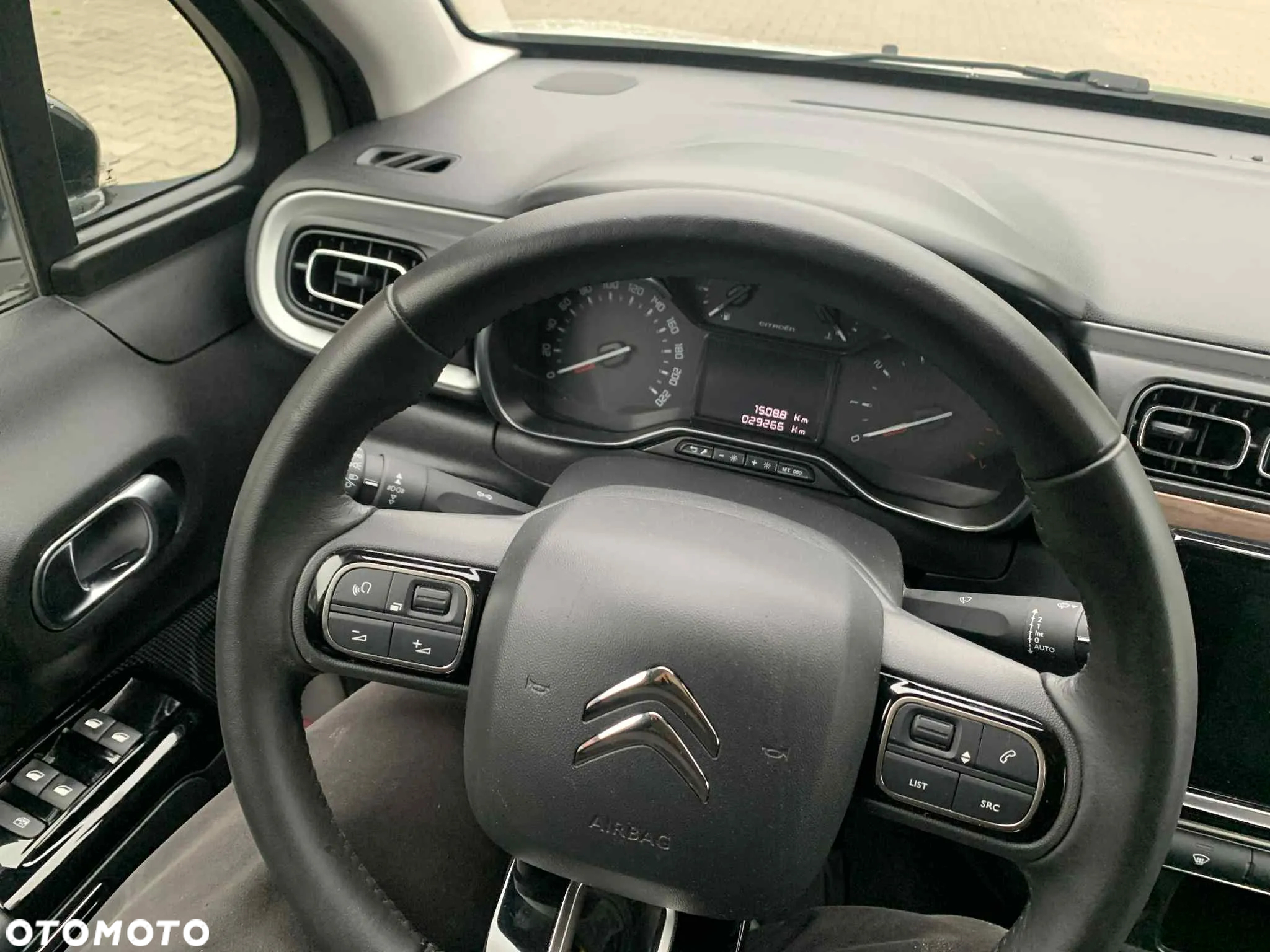 Citroën C3 Pure Tech 82 SHINE - 15