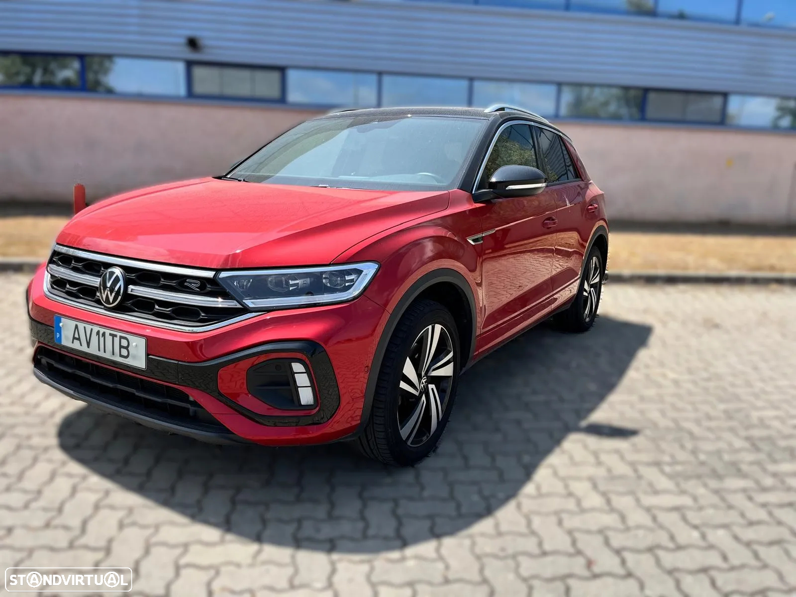 VW T-Roc 2.0 TDI R-Line DSG - 2