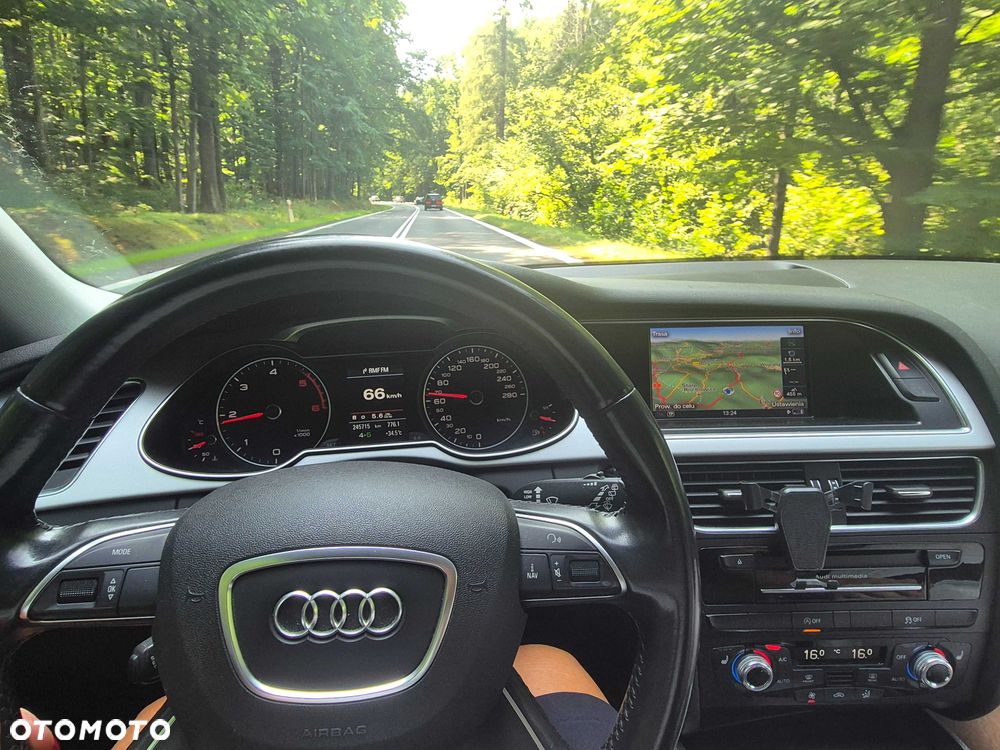 Audi A4 Avant - 6