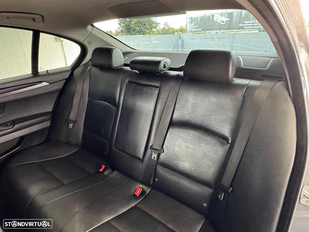 BMW 520 d Auto - 26