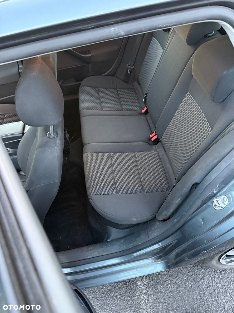 Volkswagen Golf 1.6 TDI Comfortline - 20