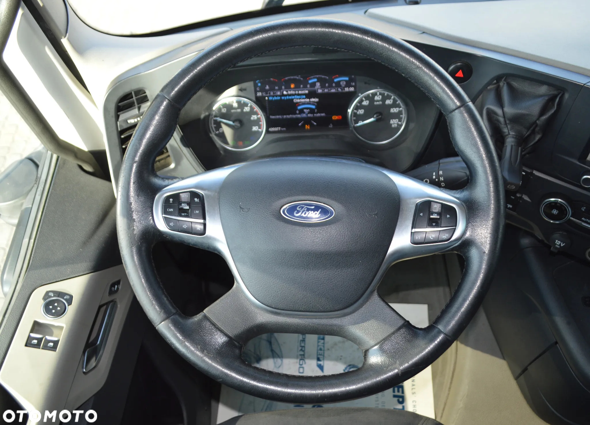Ford F-MAX - 15