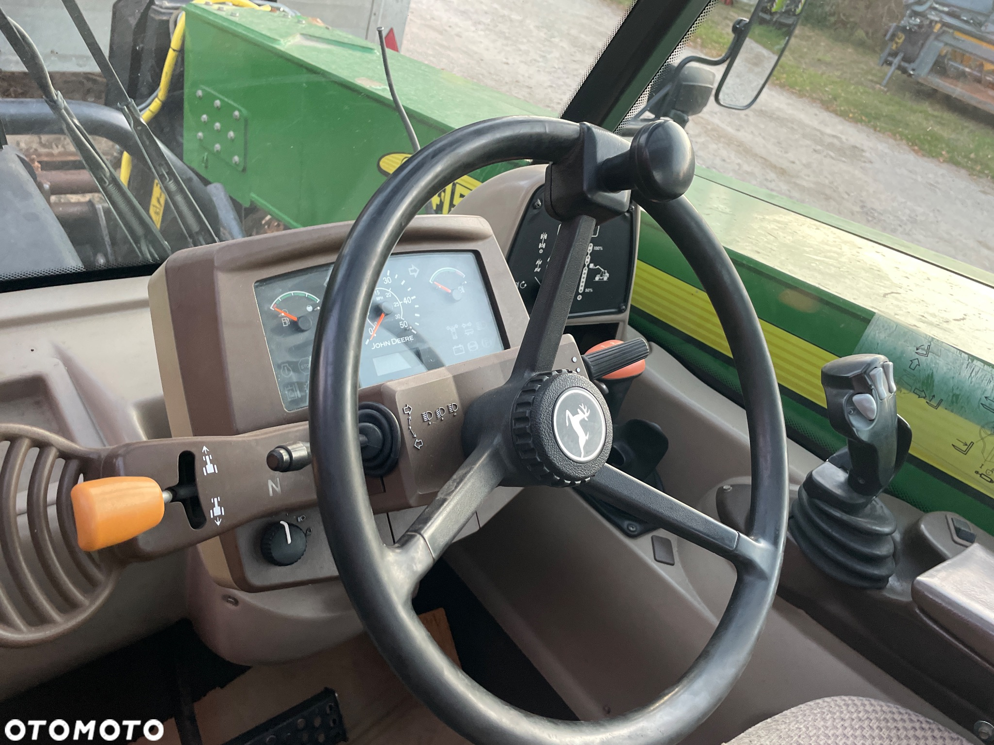 John Deere 3415 - 15