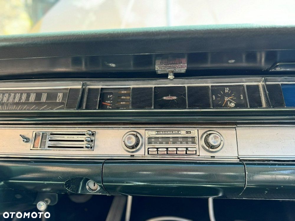 Oldsmobile Inny - 25