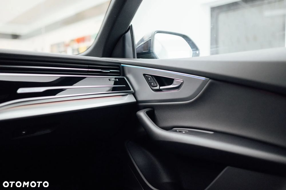 Audi Q8 50 TDI mHEV Quattro Tiptronic - 37