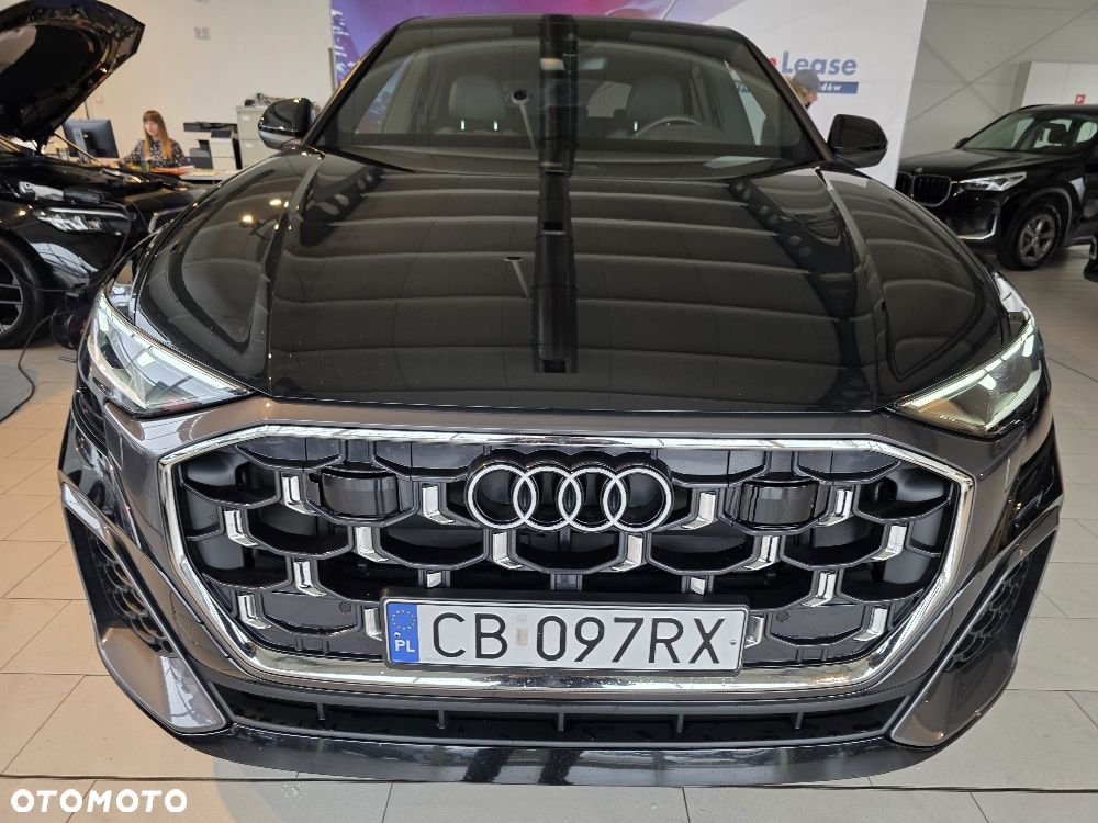 Audi Q8 - 3