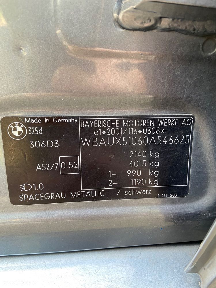 BMW Seria 3 325d DPF Touring - 26