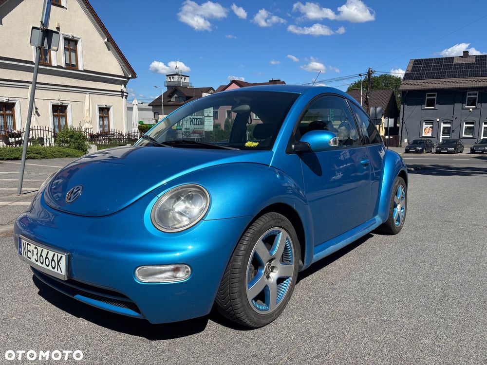 Volkswagen New Beetle - 1