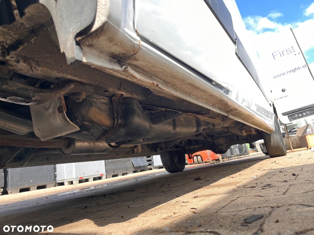 Mercedes-Benz 2szt. Sprinter 319 - 8