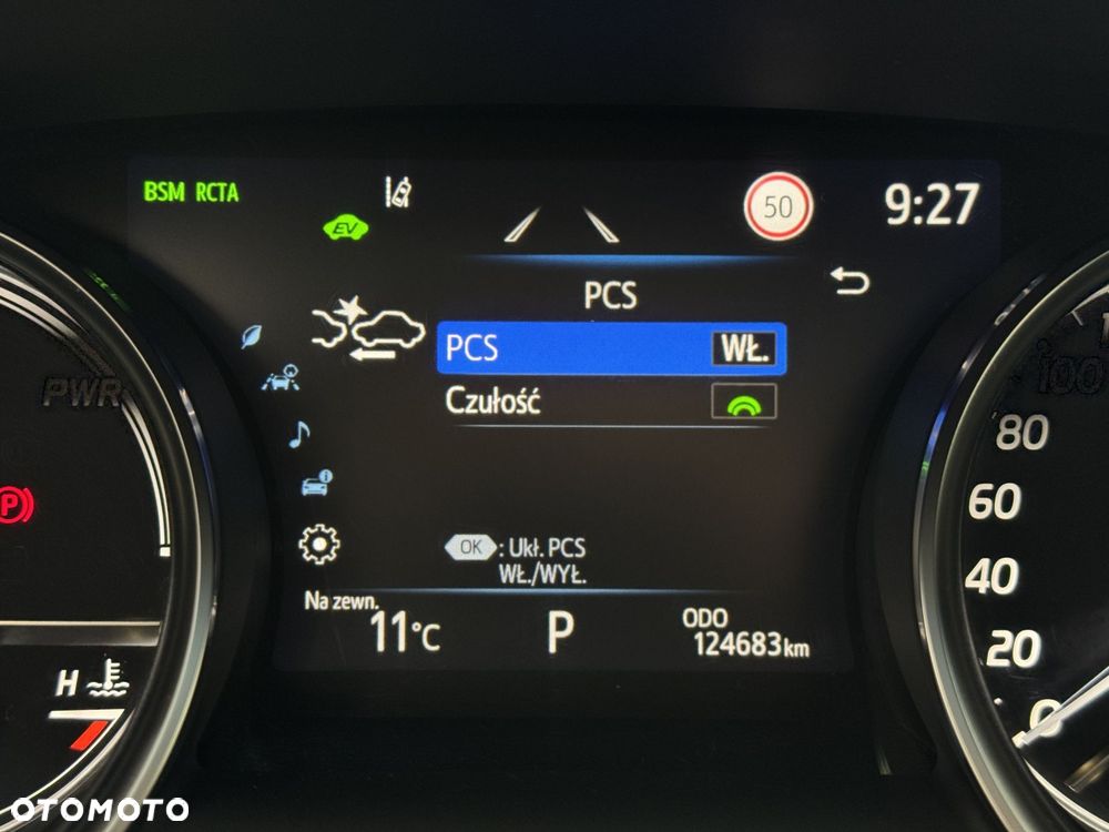 Toyota Camry - 34