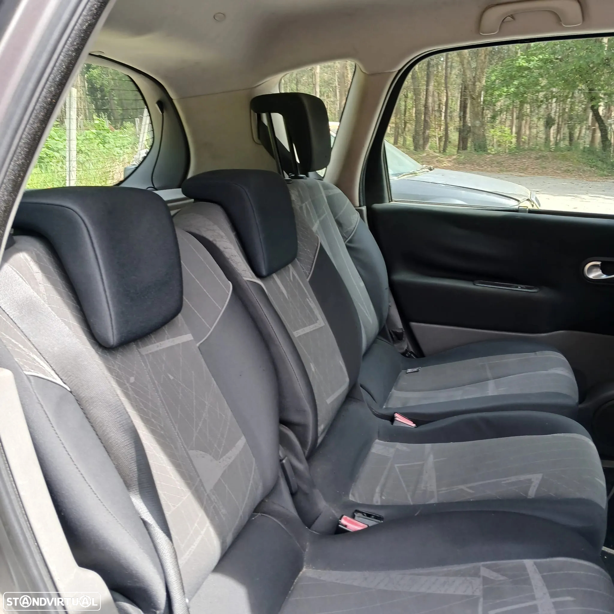 Renault Mégane Scénic 1.5 DCI de 2005 - Peças Usadas (9805) - 7