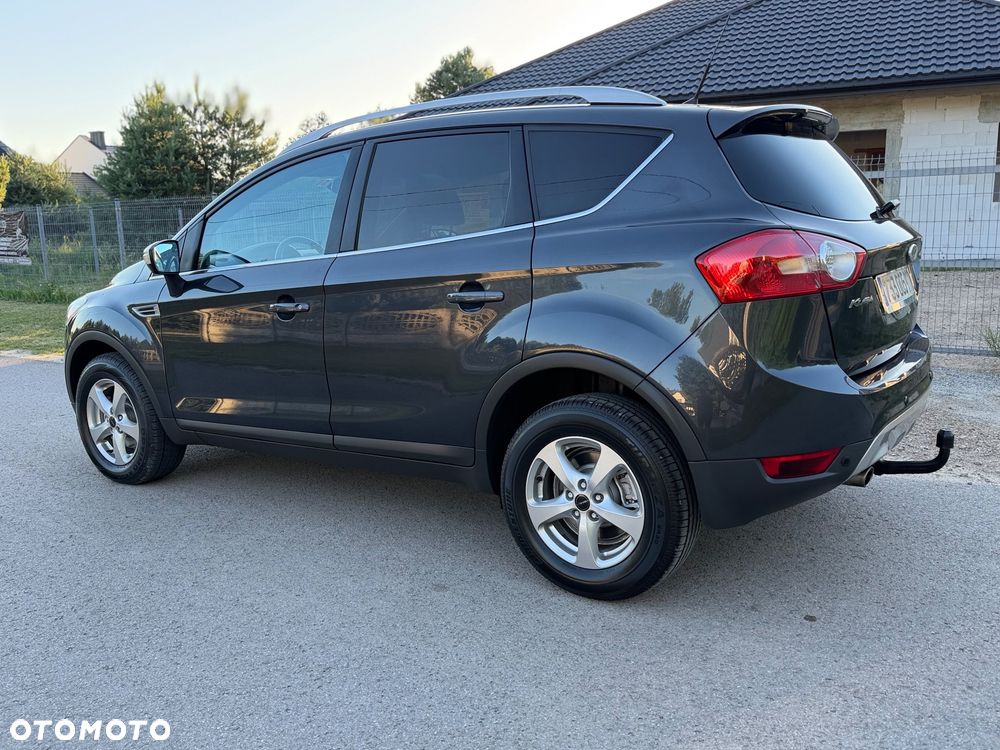Ford Kuga 2.0 TDCi 4x4 Titanium - 10