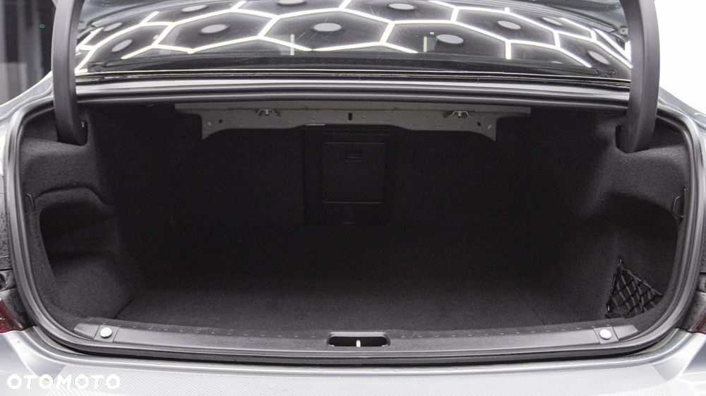 Volvo S90 B4 B R-Design - 37