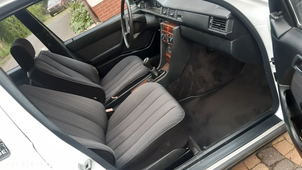 Mercedes-Benz W124 (1984-1993) - 9