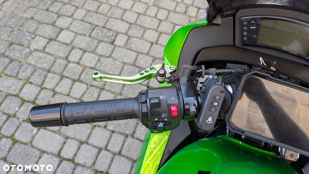 Kawasaki ER - 22