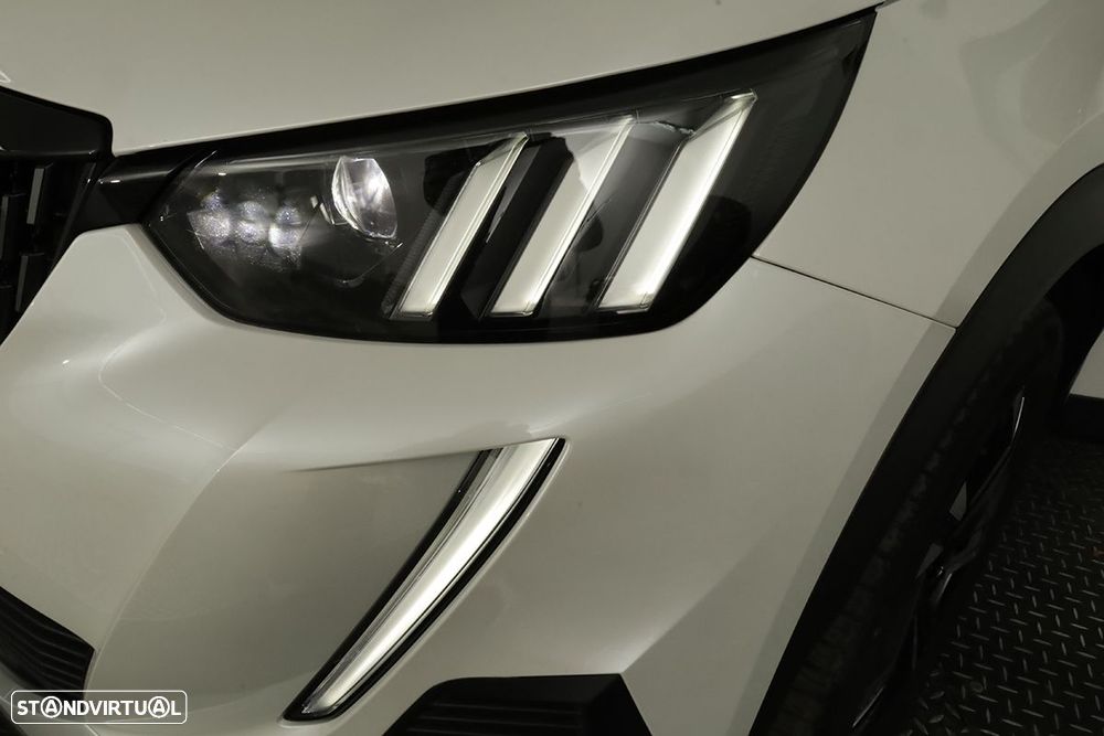 Peugeot 2008 1.2 PureTech GT EAT8 - 6